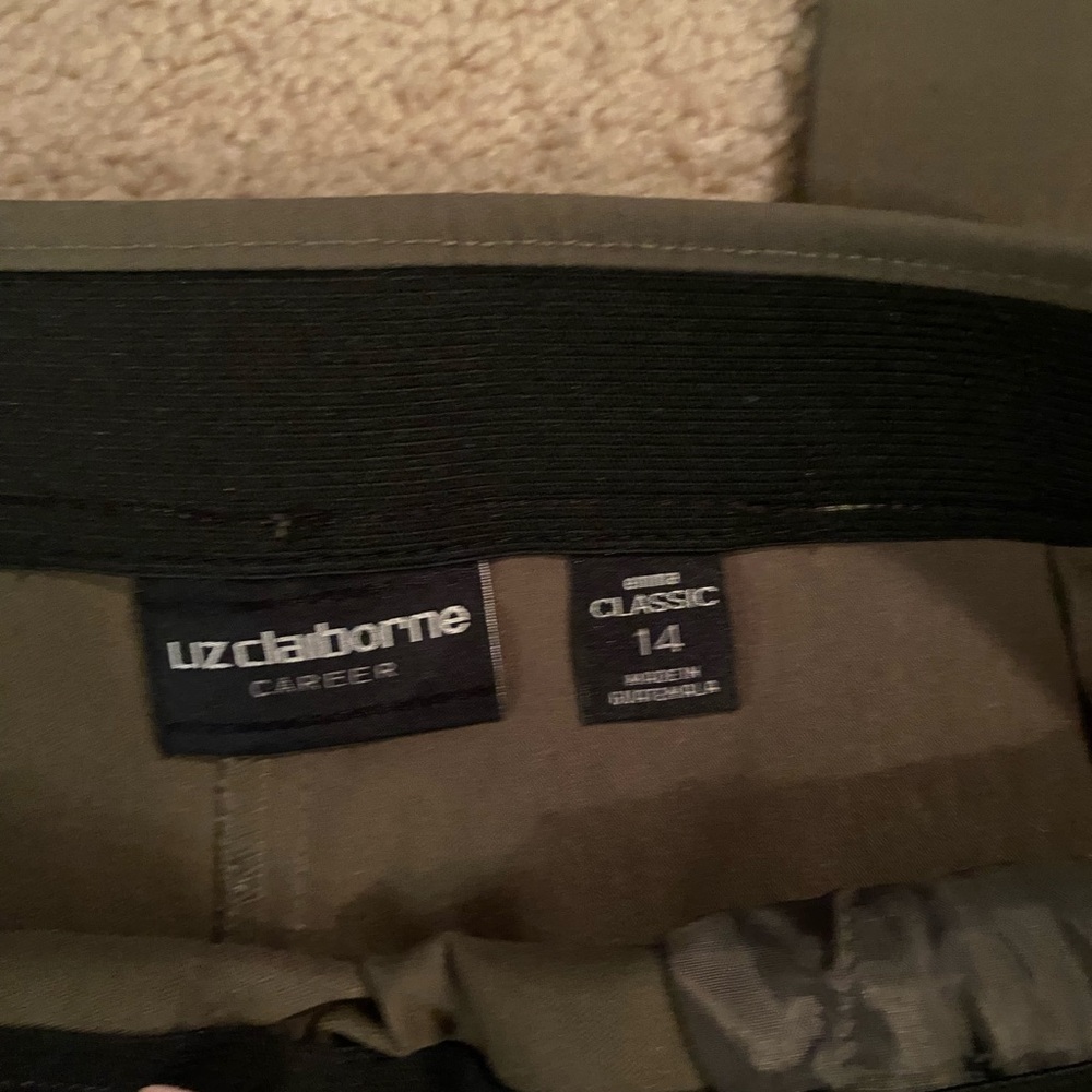 NWOT Liz Claiborne, Emma women's pull-on trousers size 14 Olive color - Picture 5 of 5